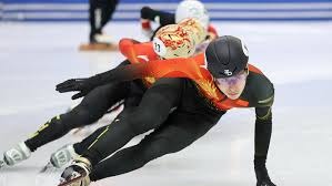 东契奇遭名嘴猛批：他是进攻球霸+误用詹姆斯！