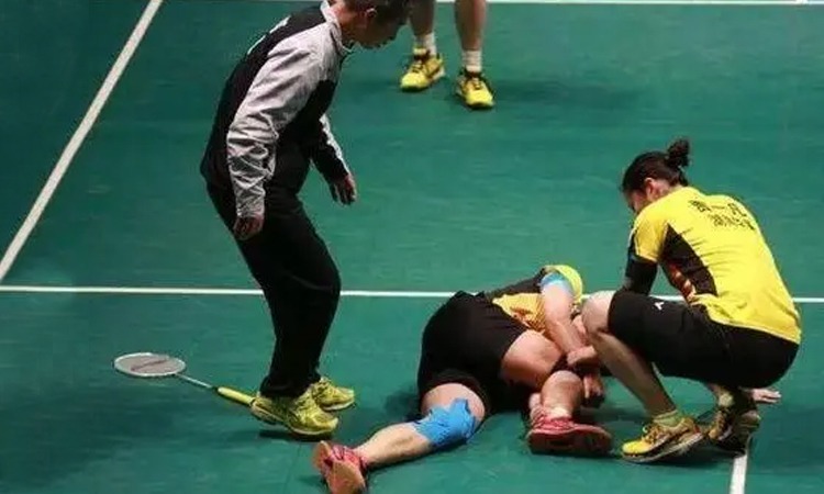 【英超】“红白玫瑰德比”上演！曼联再迎冲四良机